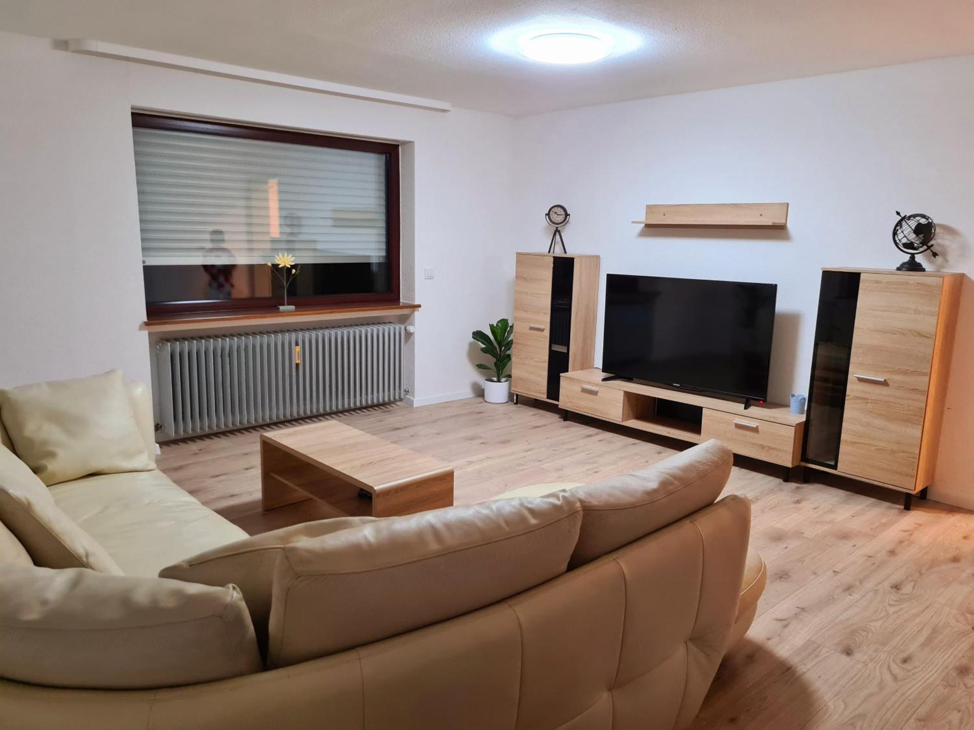 Adria Home Veringenstadt Bagian luar foto