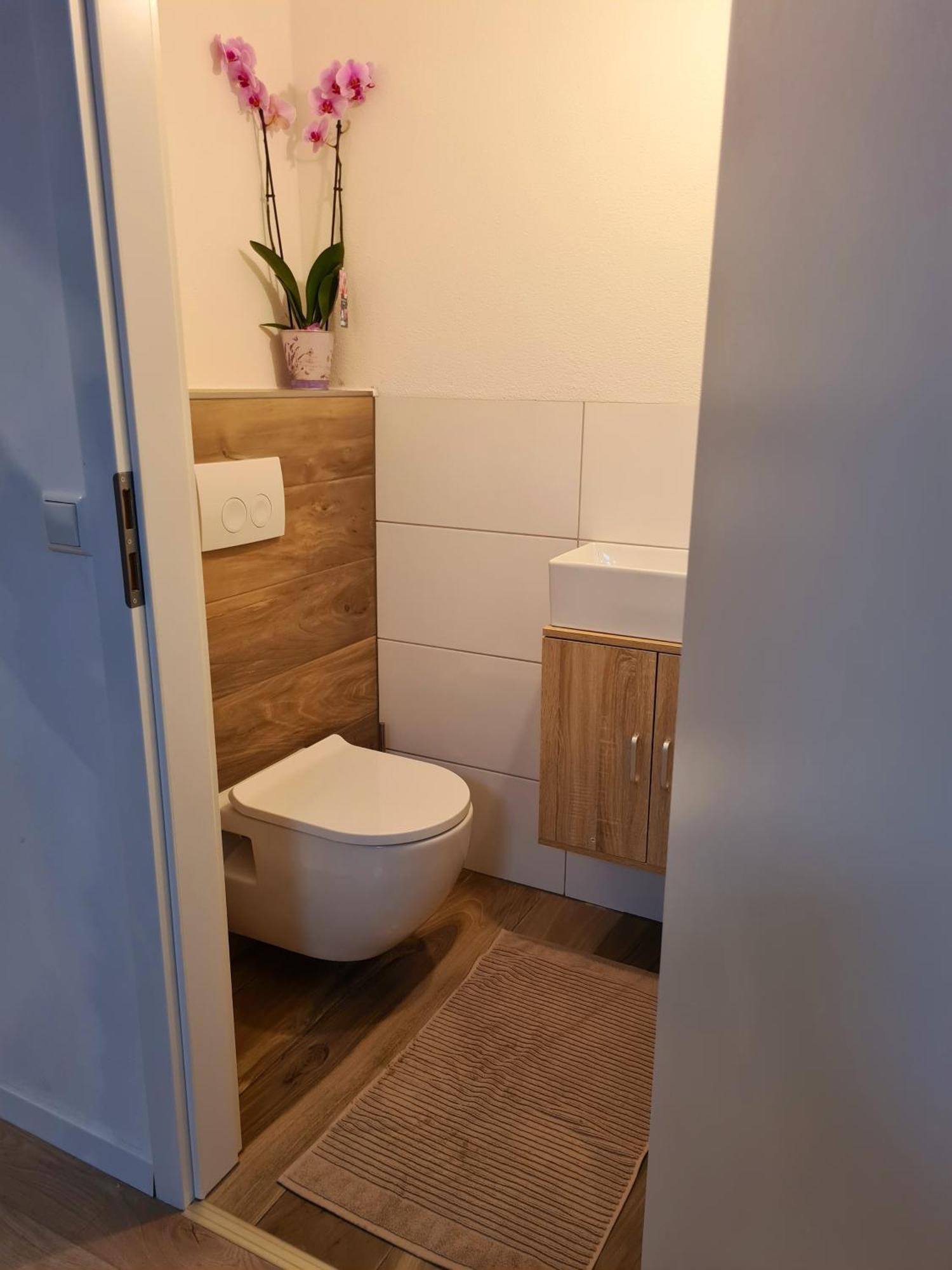 Adria Home Veringenstadt Bagian luar foto